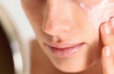 petroleum-jelly-for-skin-care